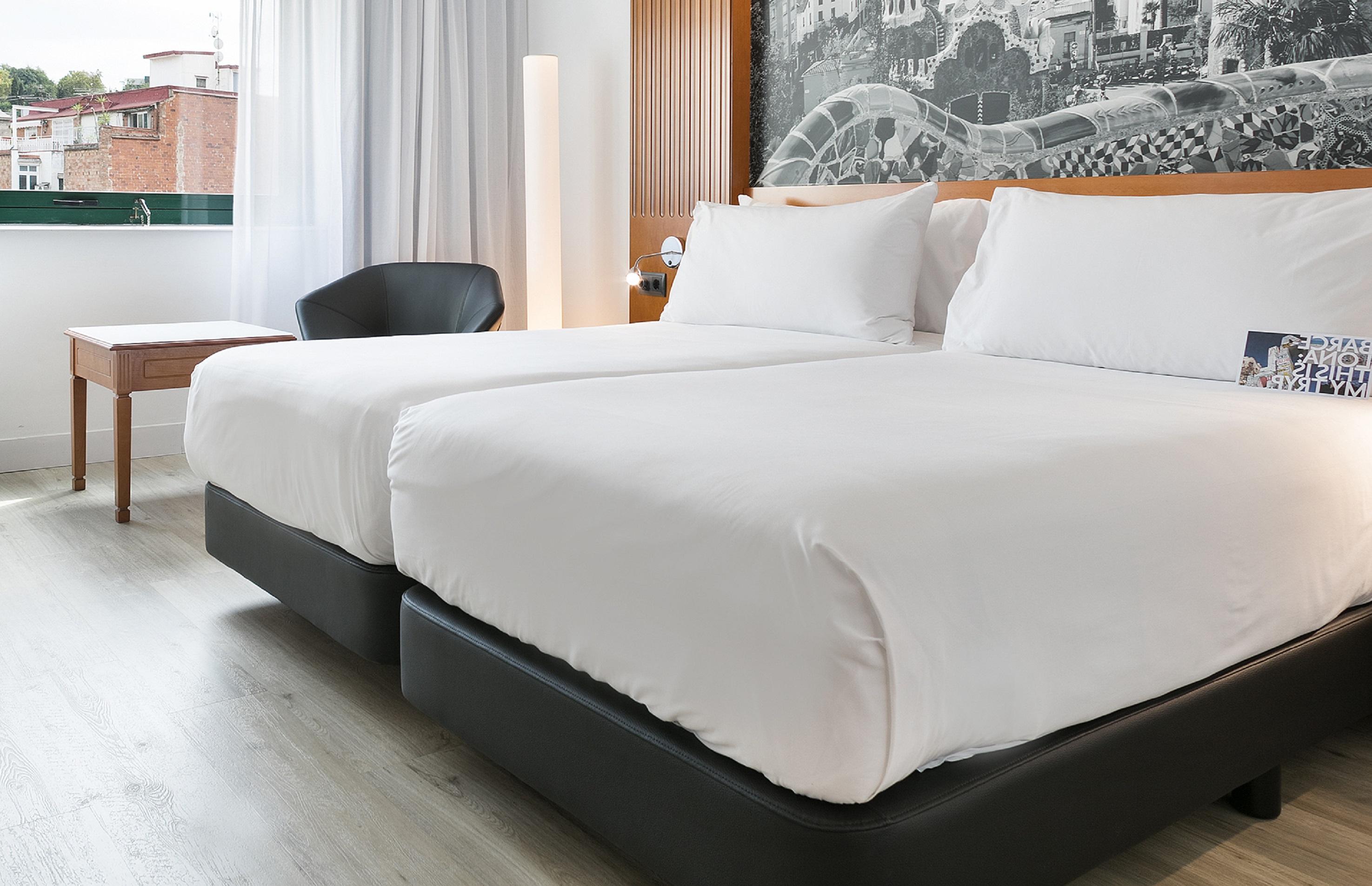 Hotel Apolo, Affiliated By Meliá